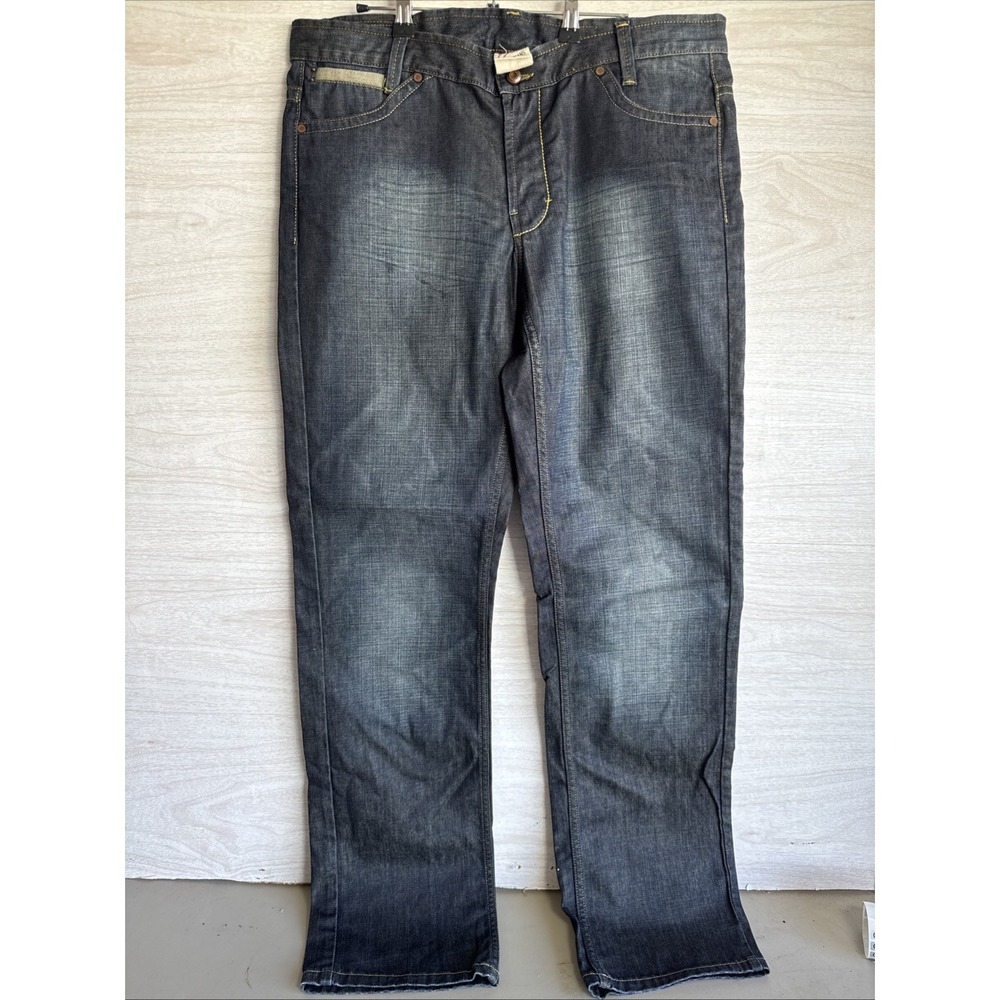 Zara Jeans feature a prominent faded Sz 36
